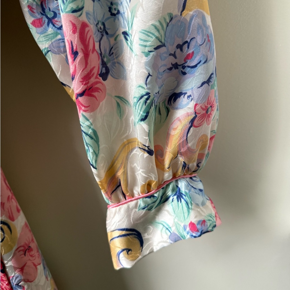 Dior Pastel Floral Robe - Picture 5 of 9